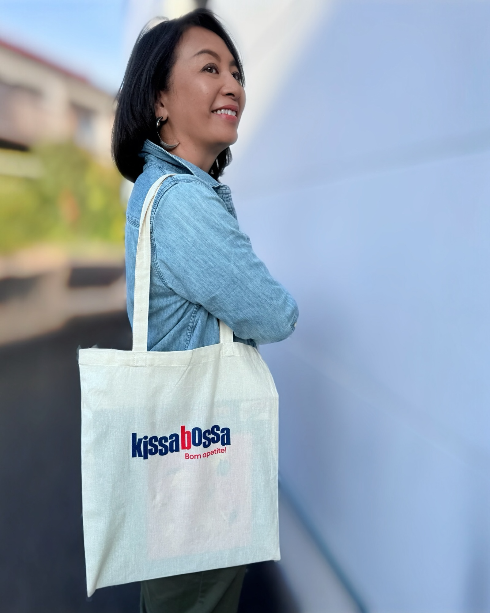 KISSA BOSSA_TOTE